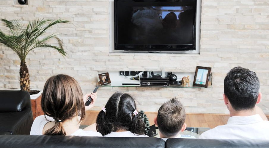 The Best 60 Inch TVs Expert's Top 3 [Updated In 2021]